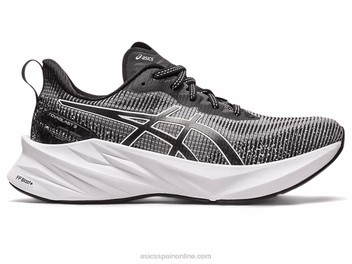 novablast 3 le Asics 4L682268 blanco negro